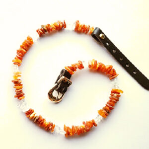 <p style="text-align:center;"><span style="color: #046923;">Collari Antiparassitari in Ambra Baltica</span> 21 Quarzo ialino